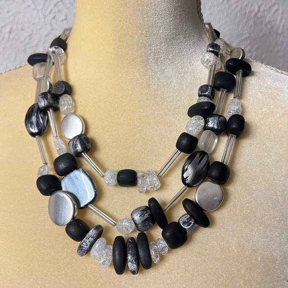Chico's Statement Necklace Beaded Multi Strand Costume Jewelry 15 in + 4 in Ext. - Picture 1 of 15